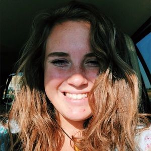 Meet your Posher, Olivia